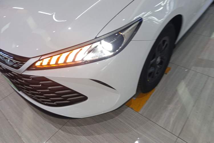 Used BYD Qin PLUS 2025 DM-i Smart Drive 55KM Leading Model