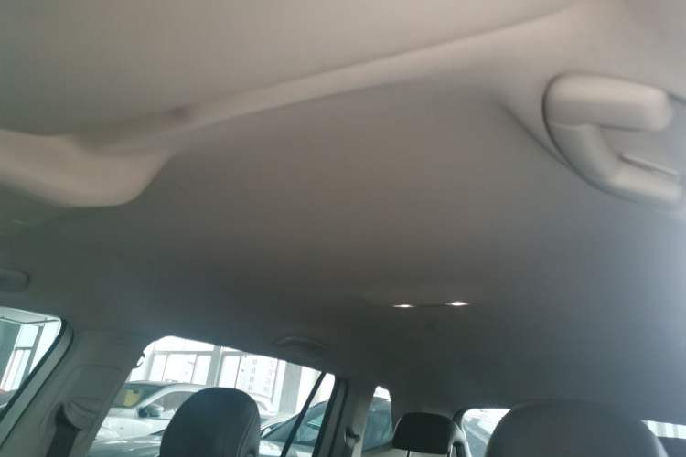 Used Volkswagen Tiguan L 2017 330TSI Automatic Two-Wheel Drive Comfort Edition
