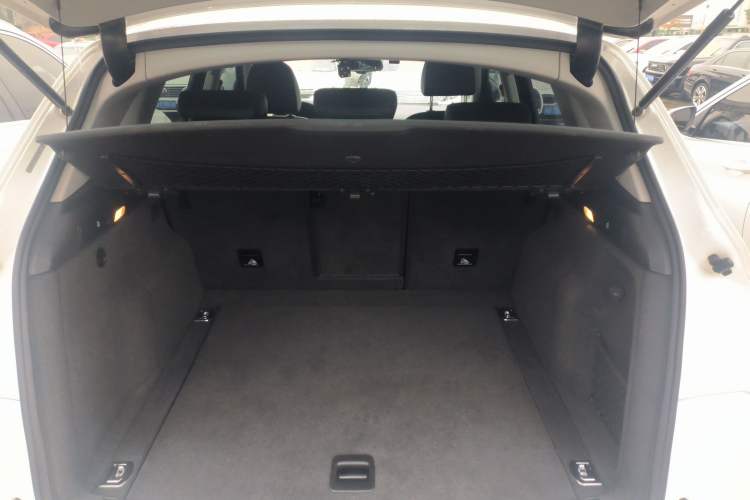 Used Audi Q5 2017 Plus 40 TFSI Technology Model