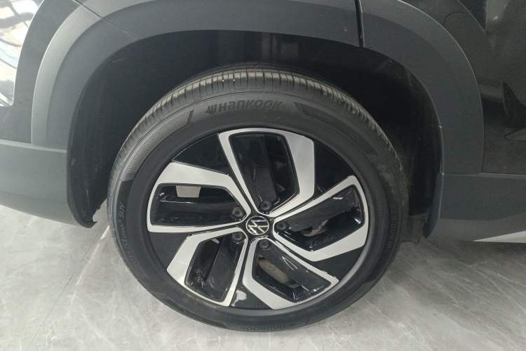 Used Volkswagen Tharu 2023 300TSI Two-Wheel-Drive Full Moon Edition