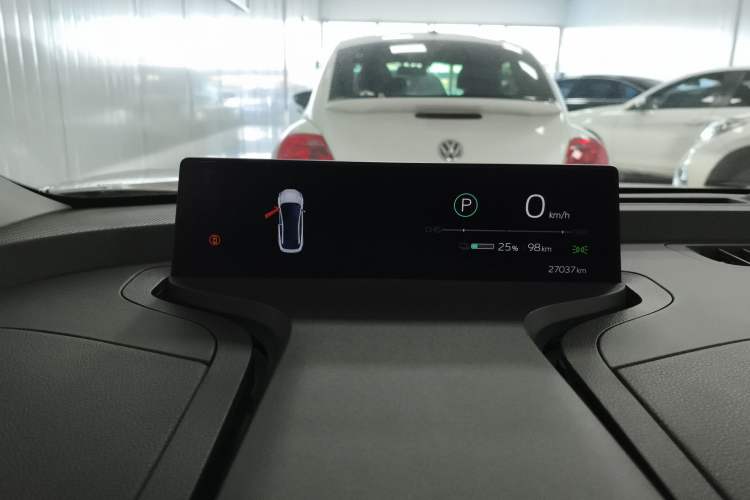 Used Toyota bZ3 2023 616 km Long-Range Premium
