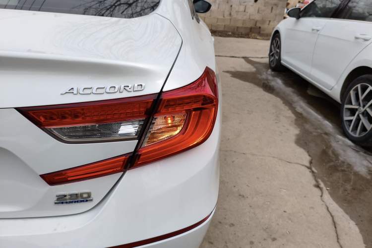 Used Honda Accord 2018 230TURBO Comfort Version National V