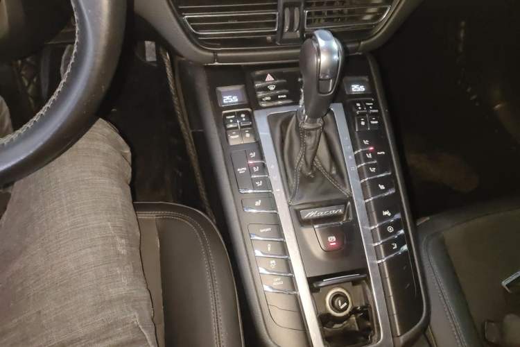 Used Porsche Macan 2018 Macan 2.0T
