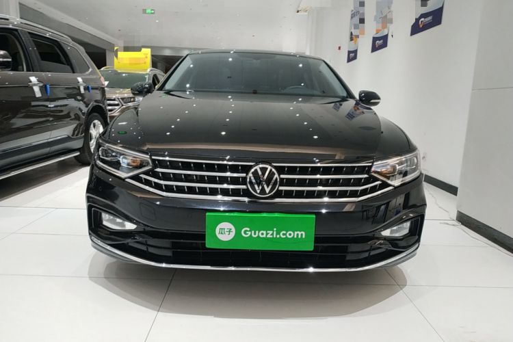 Used Volkswagen Magotan 2023 2 Million Units Limited Edition 330TSI DSG Leading Version
