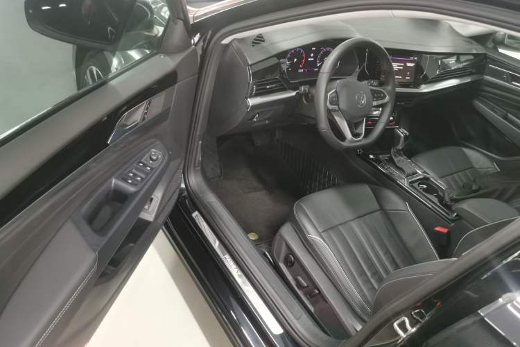 Used Volkswagen Passat 2022 330TSI Starry Elite Edition
