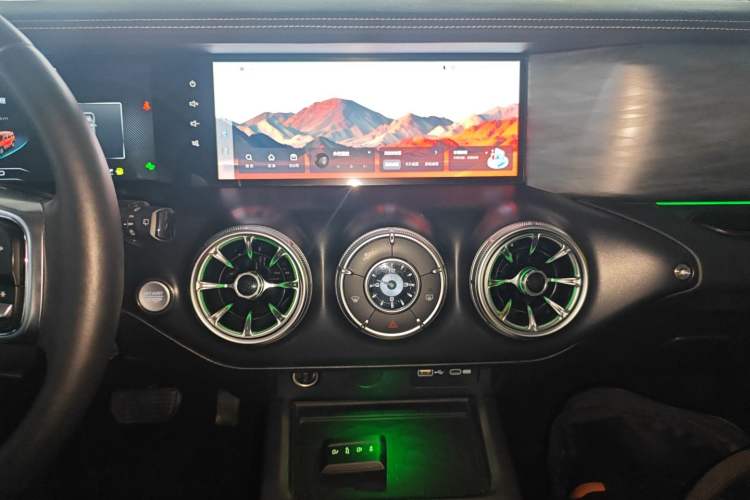 Used Tank 300 2021 City Edition 2.0T—Truly Stylish