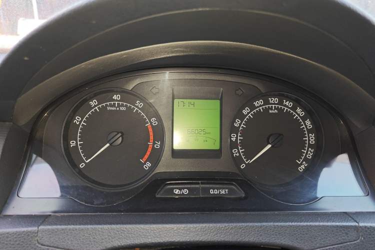 Used Skoda Rapid 2016 1.6L Automatic Chuanxing Edition
