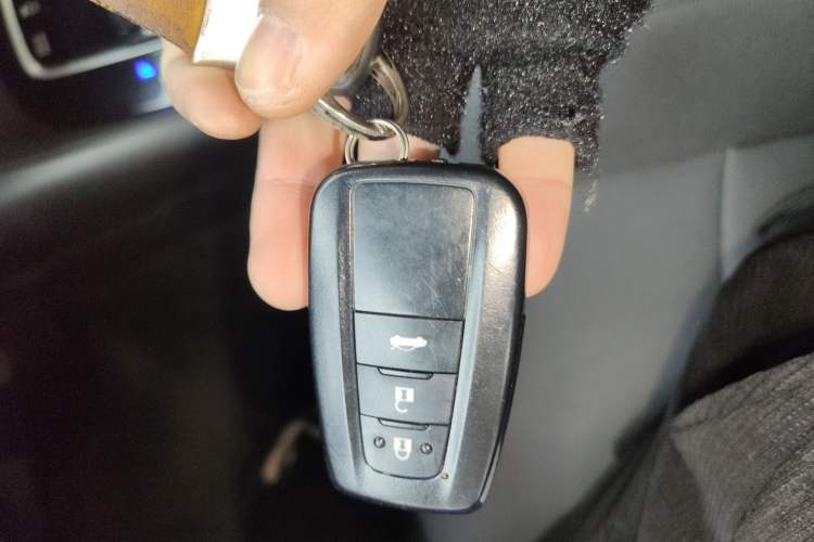 Used Toyota Corolla 2021 Dual-Motor 1.8L E-CVT Elite Edition
