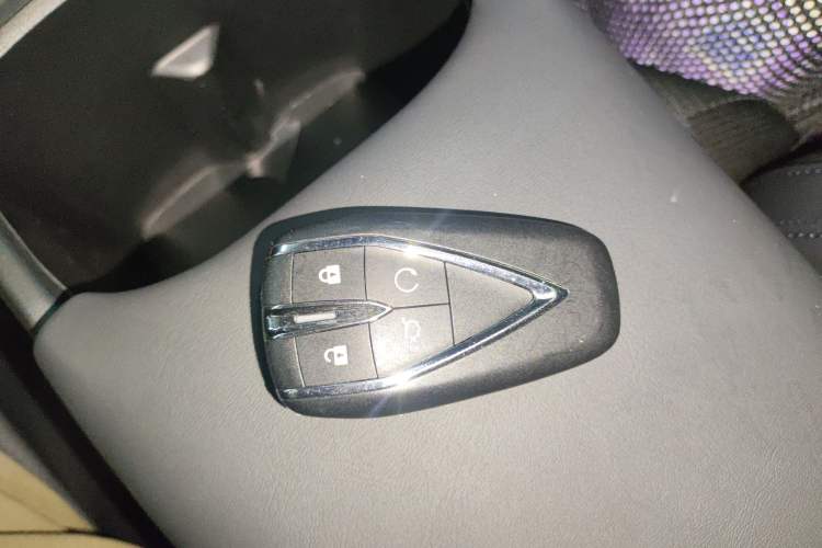 Used Changan Eado 2025 Blue Whale 1.5T 500Bar Prestige Model
