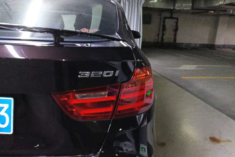 Used BMW 3 Series GT 2013 320i Leading Model
