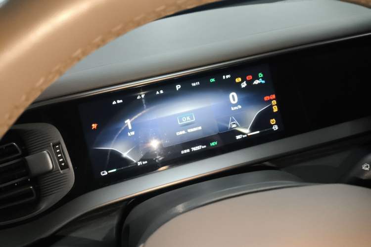 Used Denza D9 2022 DM-i 970 Four-Wheel Drive Flagship Model