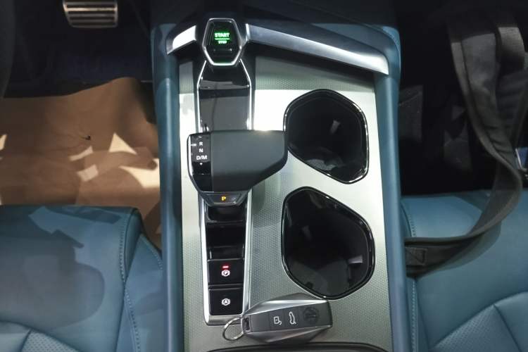 Used MG 7 2023 2.0T Automatic Hunter Luxury Edition
