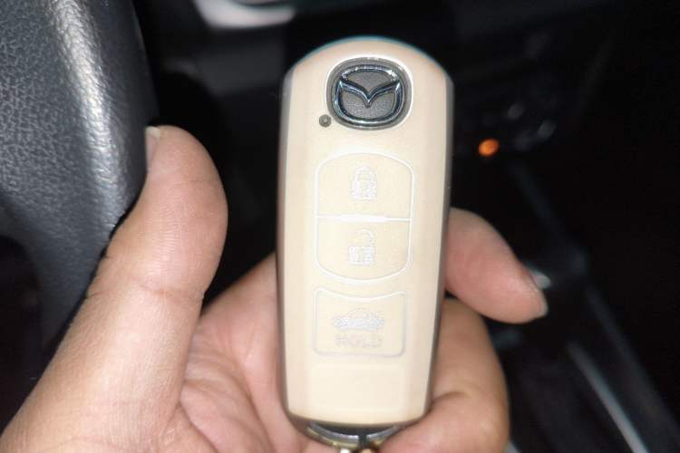 Used Mazda Mazda 3 Axela 2017 Sedan 1.5L Automatic Comfort Model Emission Standard China V
