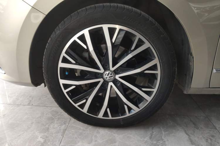 Used Volkswagen Bora 2016 230TSI DSG Luxury Version
