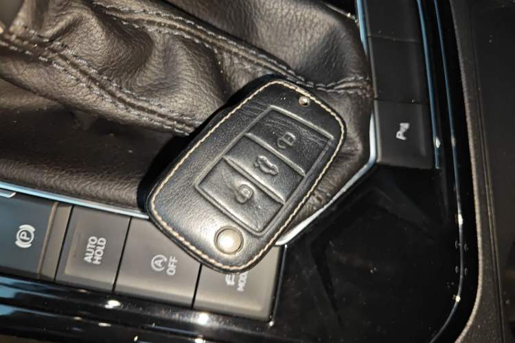 Used Volkswagen Tayron X 2020 330TSI Two-Wheel Drive Luxury Smart Connectivity Version
