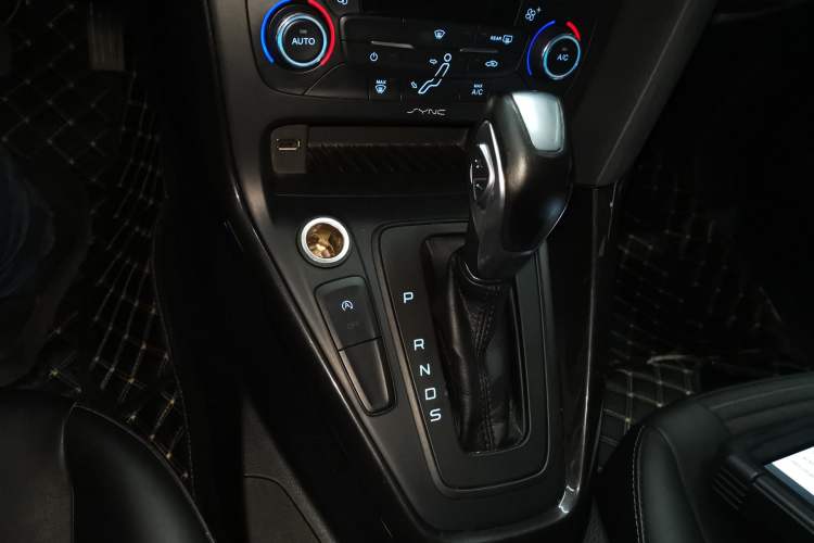 Used Ford Focus 2015 Sedan EcoBoost 125 Automatic Supreme Style Edition
