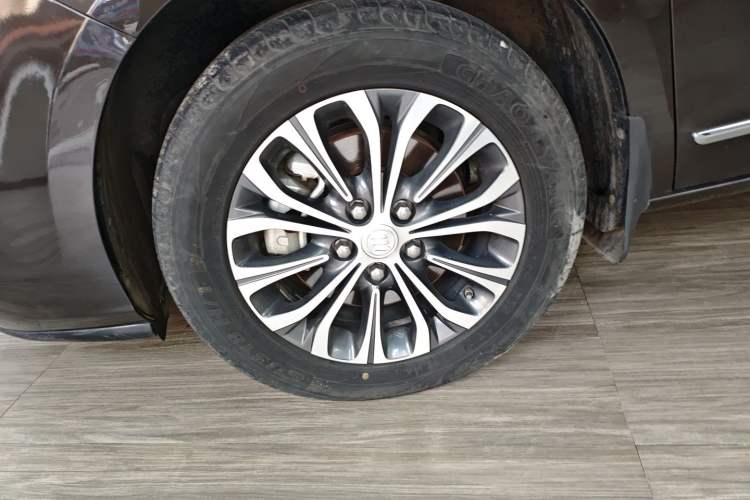 Used Buick GL8 2022 Land Business Class 652T Luxury Model
