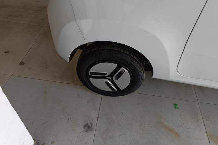 Used  uni 2025 Mildly Sweet Version 11.52 kWh
