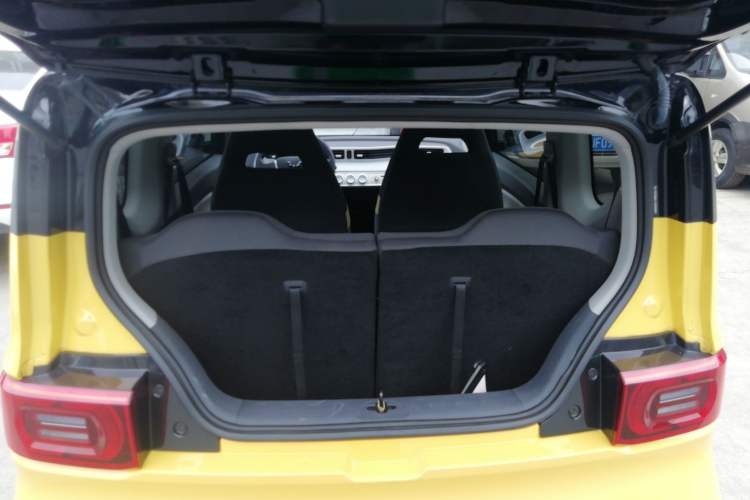 Used Wuling Hongguang MINIEV 2021 Macaron Premium Model – Lithium Iron Phosphate