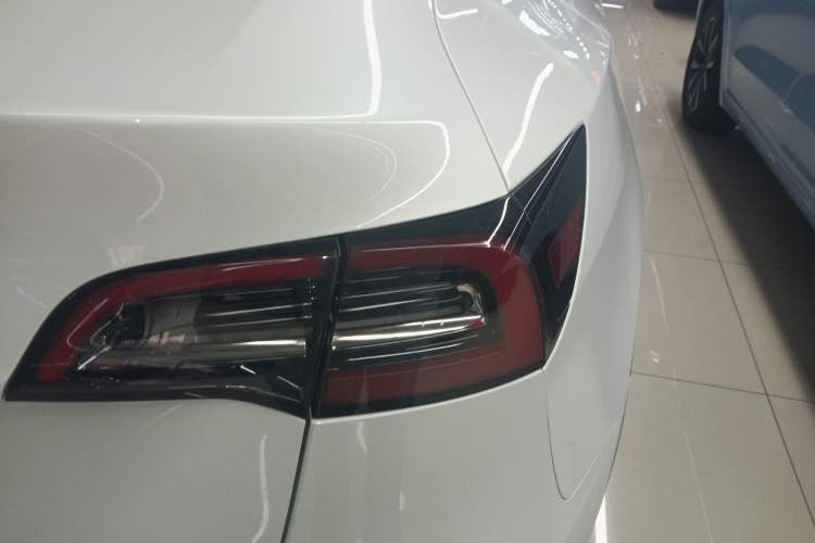 Used Tesla Model Y 2022 Rear-Wheel-Drive Version
