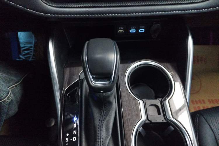 Used Toyota Highlander 2022 Dual-Engine 2.5L Four-Wheel Drive Supreme Edition 7-Seater
