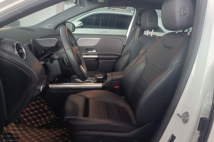 Used Mercedes-Benz GLA 2023 GLA 200
