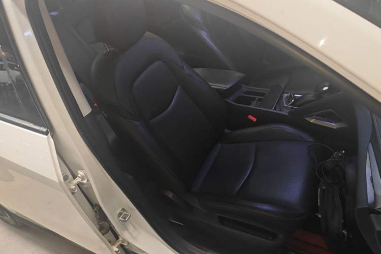 Used Chevrolet Orlando 2020 Light Hybrid Redline 530T Automatic Enjoyment Edition (5+2 Models)
