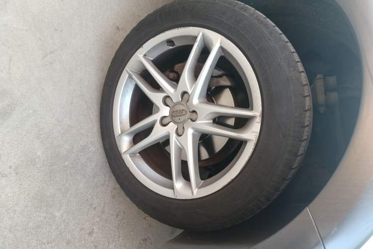 Used Audi Q5 2018 Collector's Edition 40 TFSI Technology Model