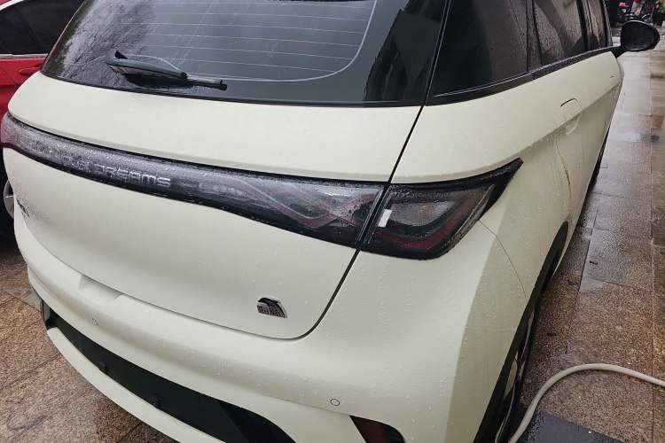 Used BYD Dolphin 2023 420 km Free Version
