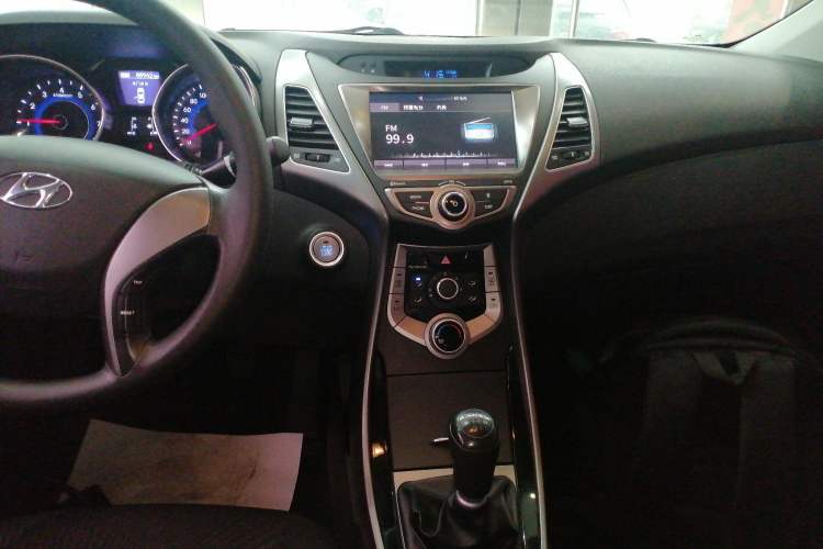 Used Hyundai Elantra (5th Generation / Langdong) 2016 1.6L Manual Luxury Model