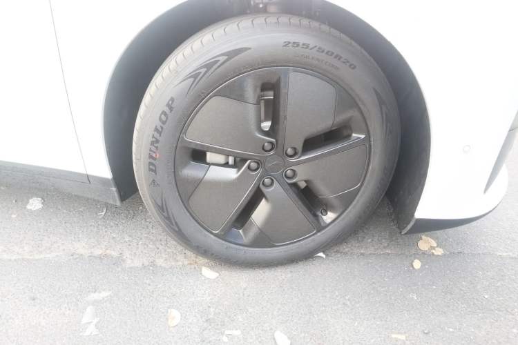 Used Li Auto Li Auto i6 2025 Model Two-Wheel-Drive Standard Type