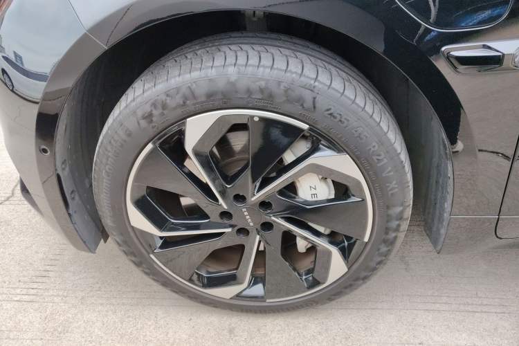 Used Zeekr 001 2023 YOU Edition 100 kWh
