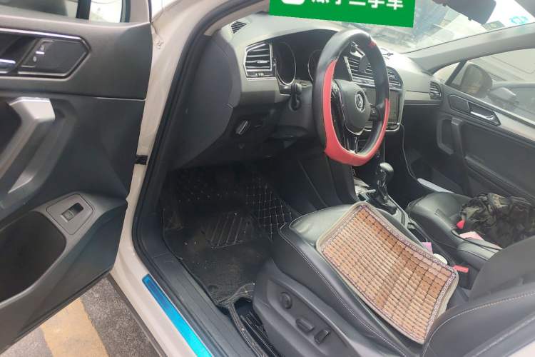 Used Volkswagen Tiguan L 2020 330TSI Automatic Two-Wheel Drive Smart Luxury Edition China VI Standard