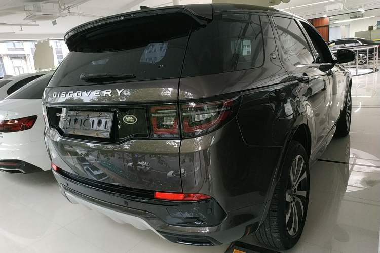 Used Land Rover Discovery Sport 2022 249 PS Metropolitan Edition 5 Seats
