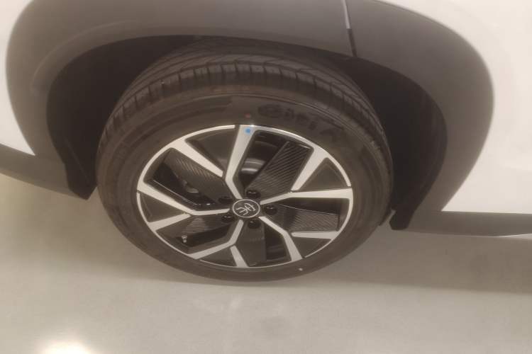 Used BYD Song L DM-i 2025 Intelligent Driving Version 160 km Beyond-Range Type