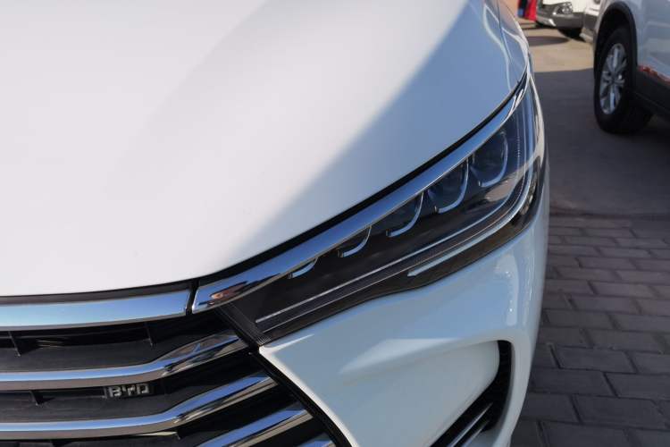 Used BYD Song MAX 2017 1.5T Automatic Smart Connect Luxury 7-Seater
