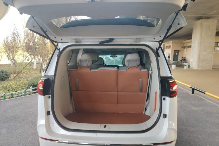 Used Buick GL8 2021 ES Landtrek 653T Comfort Edition
