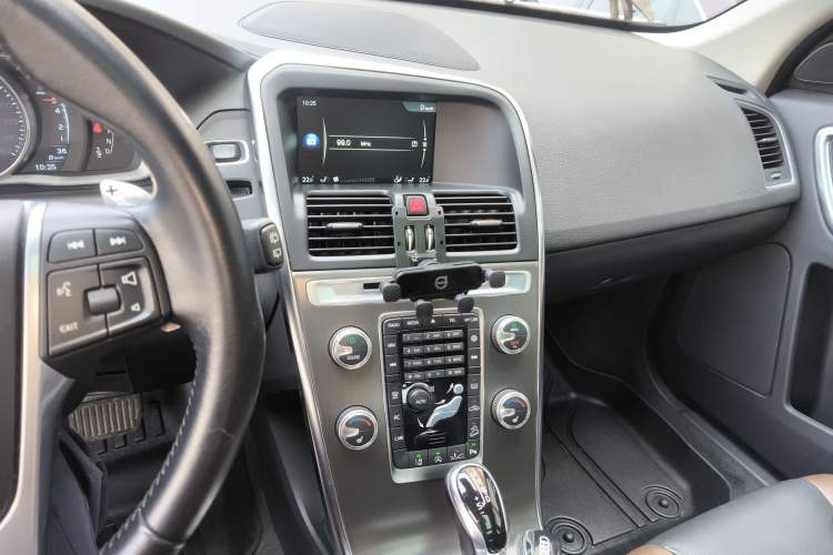 Used Volvo XC60 2016 T5 AWD Smart Drive Edition
