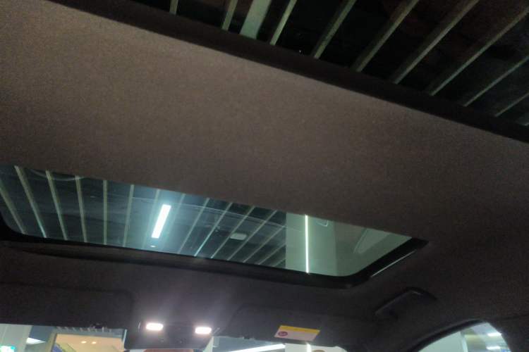 Used Li Auto L8 2025 Max Smart Refresh Edition
