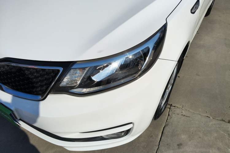 Used Kia K2 2015 Sedan 1.4L MT GLS
