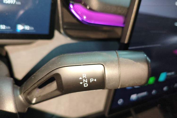 Used Lynk & Co 08 EM-P 2023 245km Ultra-Long Range Halo
