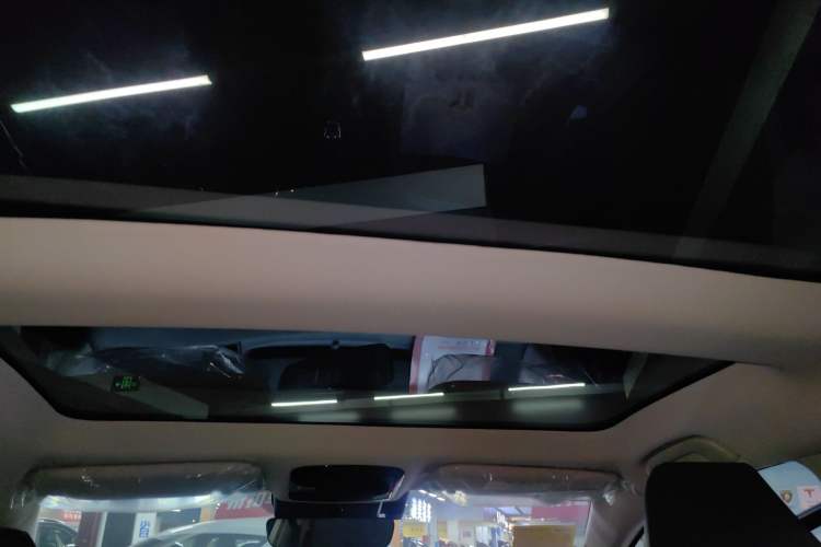 Used Toyota Camry 2024 Dual-Engine 2.5HG Prestige Edition
