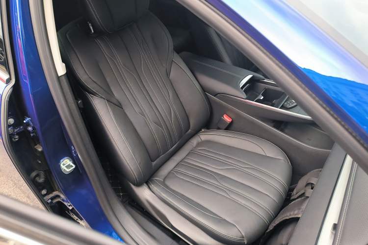 Used Buick LaCrosse 2025 Platinum Avia Edition
