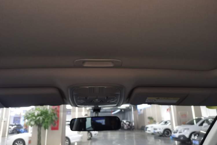 Used Haval M6 2019 1.5T DCT Two-Wheel Drive Elite Version China VI Standard
