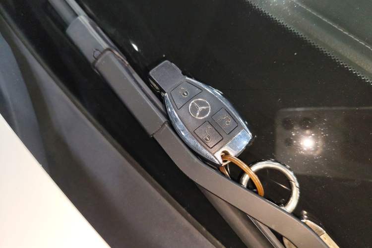 Used Mercedes-Benz GLC 2017 GLC 260 4MATIC Luxury Model