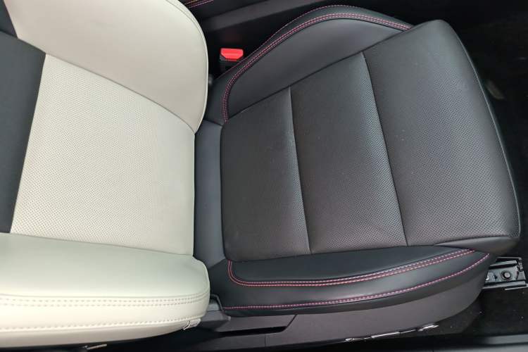 Used Lynk & Co 02 2022 1.5T DCT Shine Pro
