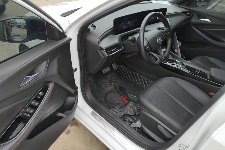 Used Buick Verano 2023 Pro GS Hunter Wind Edition
