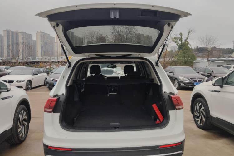 Used Volkswagen Tiguan L 2023 330TSI Automatic Two-Wheel Drive Comfort Edition
