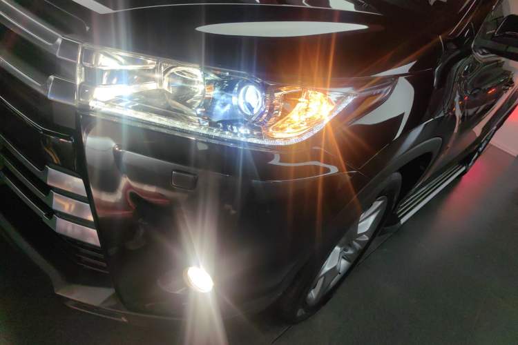 Used Toyota Highlander 2018 2.0T Four-Wheel Drive Supreme Edition 7-Seater China VI
