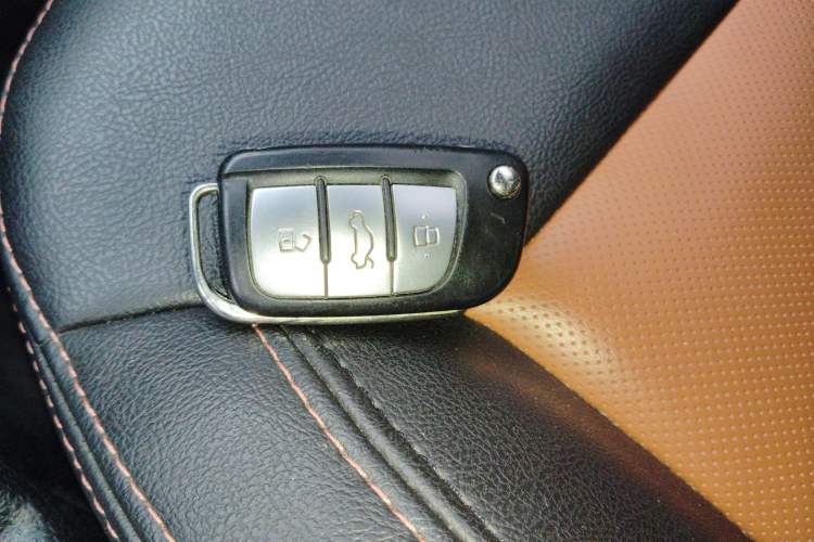 Used  Refine S3 2014 1.5L CVT Luxury Smart Model
